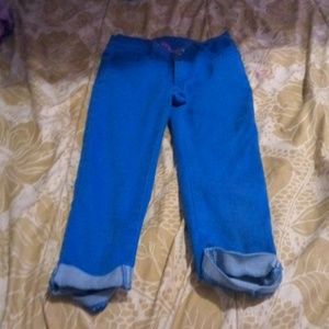 I am selling a pants